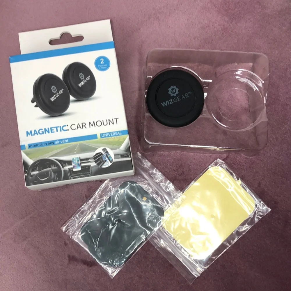 New in box Wizgear Magnetic Cell Phone Car Mount, 1 Pack